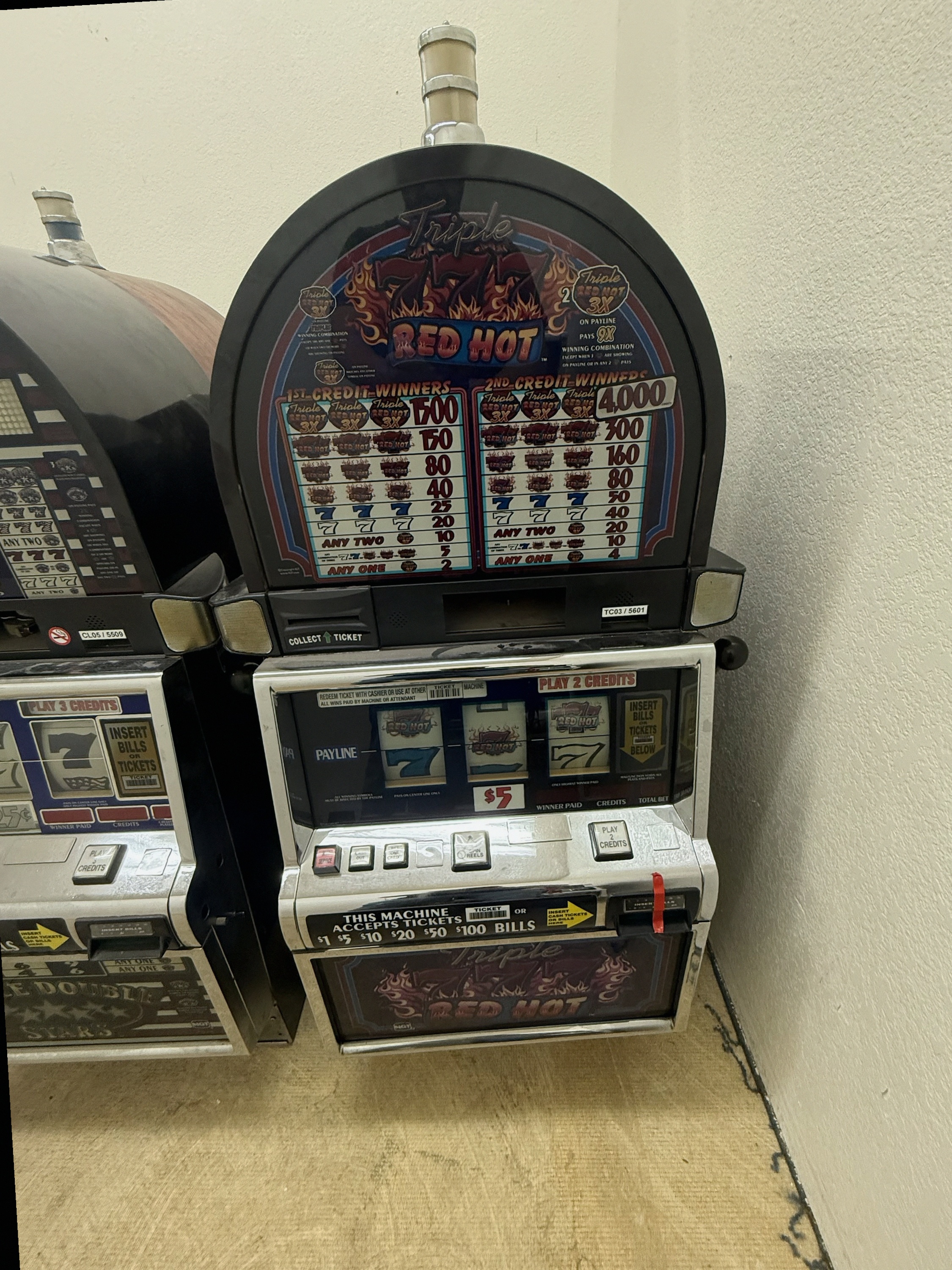 IGT S2000 Triple Red Hot 777 Stepper Cabinet